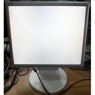 Монитор 17" TFT Nec MultiSync LCD175VXM+ бело-серебристый